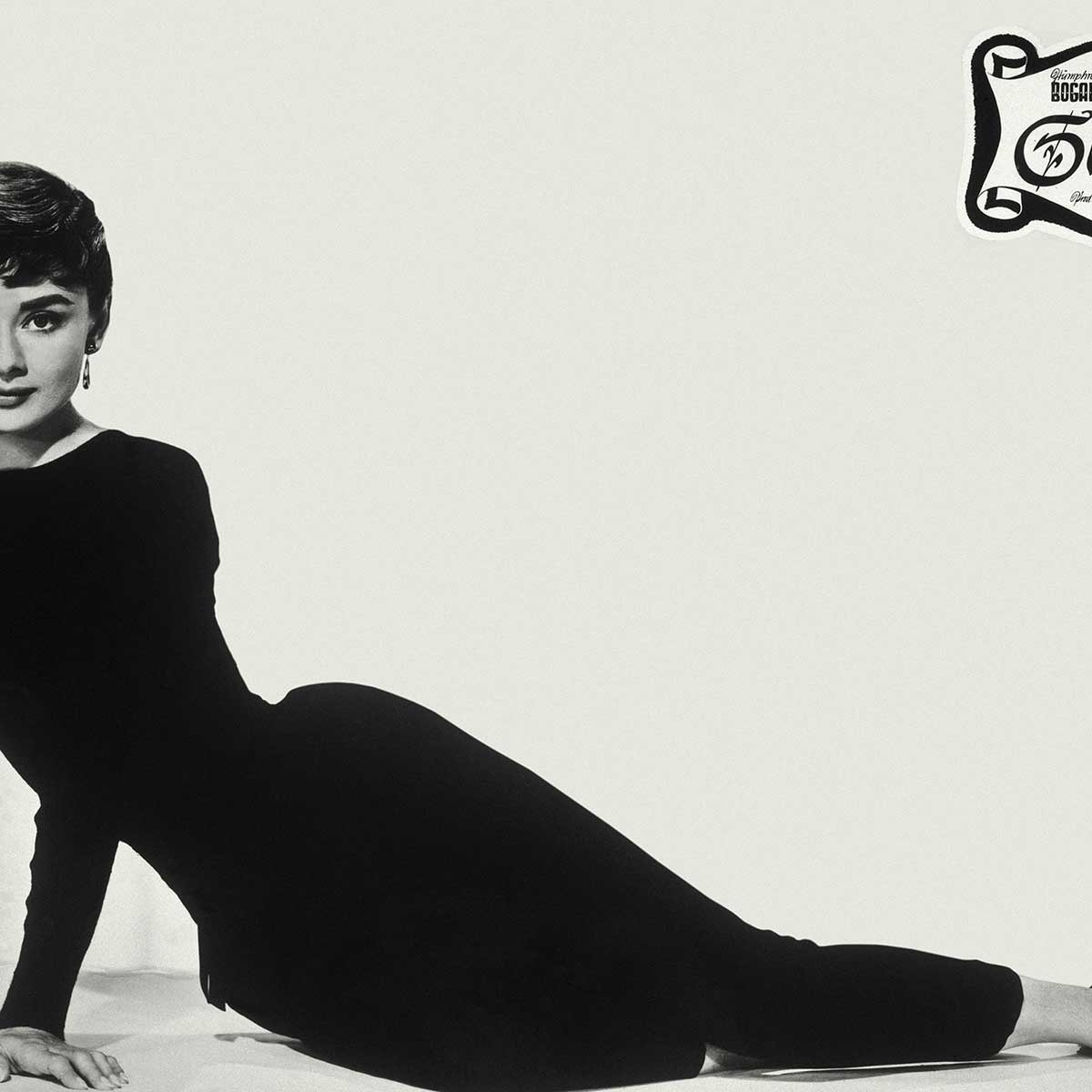 Affiche cinéma Audrey Hepburn Sabrina 1954 Affiche sous cadre noir
