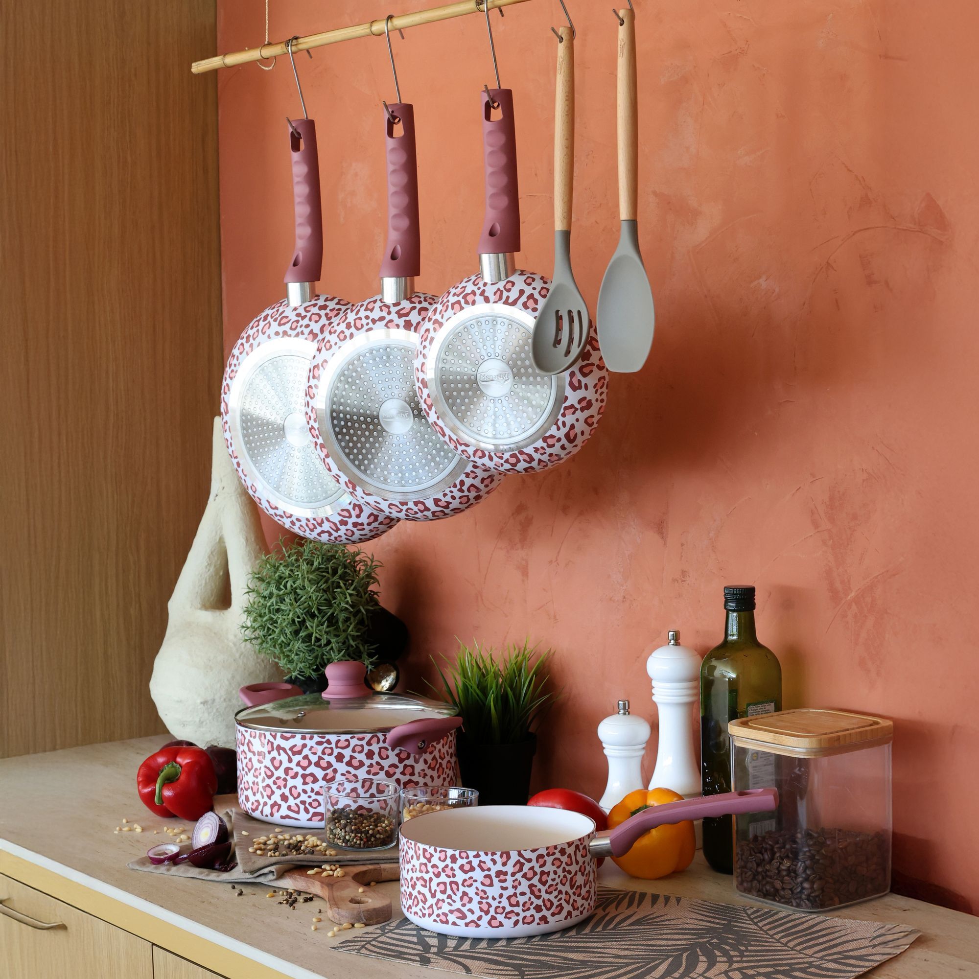 Casserole aluminium recyclé 18cm léopard rose- tous feux  LEOPARD