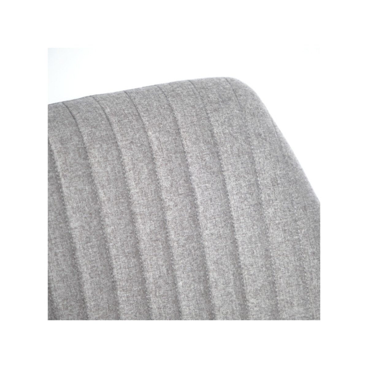 Chaise aux fines coutures apparentes - LOOPY