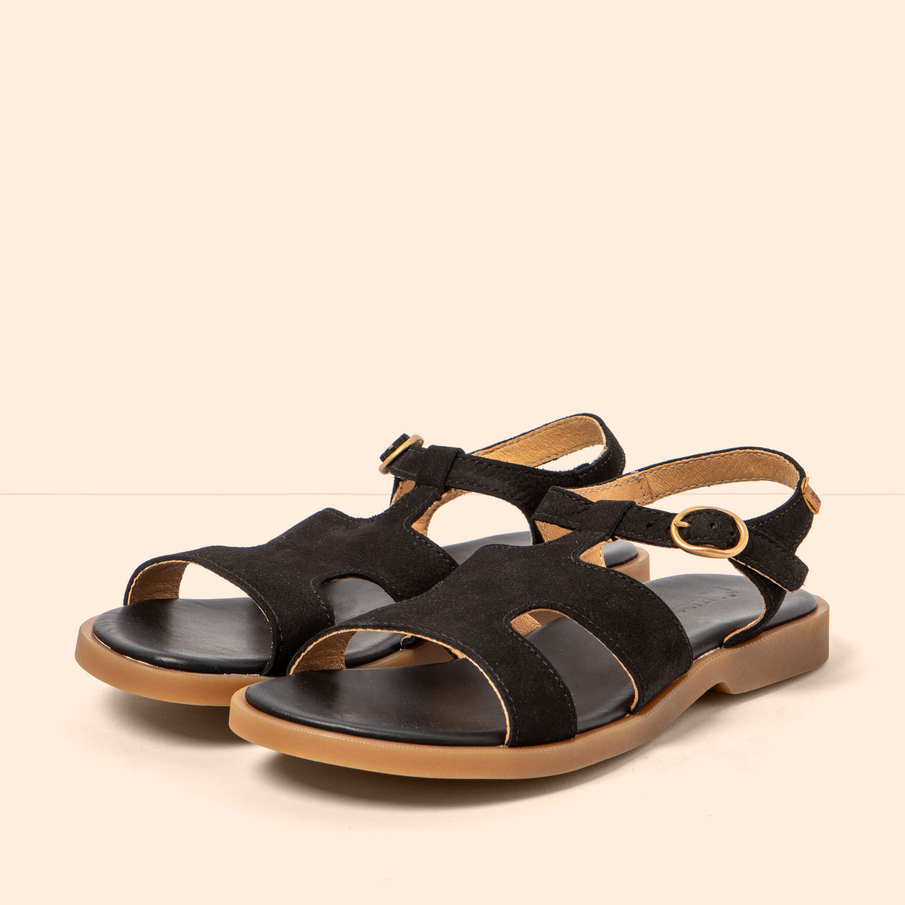 Sandalias N5879 NOBUCK BLACK/ ARENISCA color Black