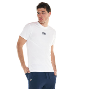 Conjunto completo para hombre compuesto por camiseta Leone Basic y pantalón corto