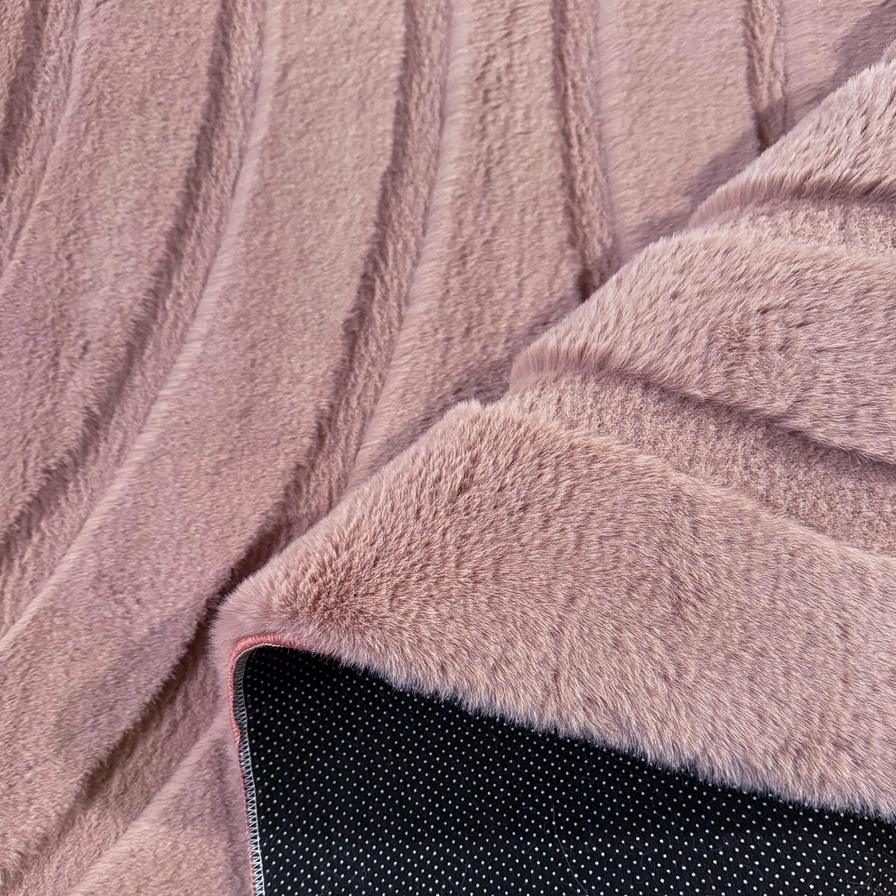 ALASKA - Tapis doux à motif graphique rose