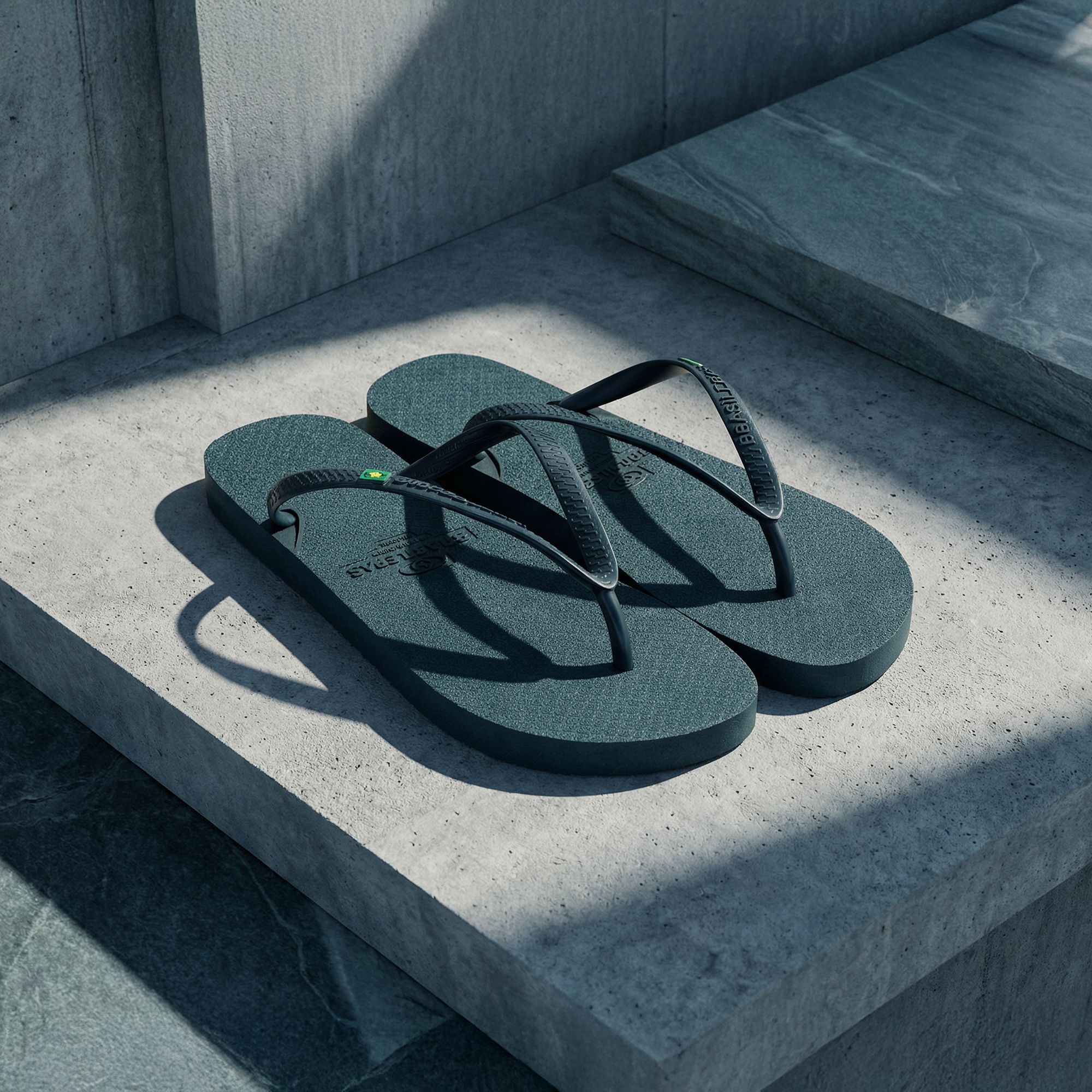 Chanclas , Re Walk W