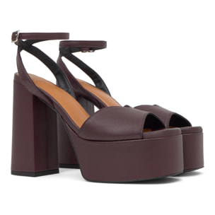 Sandalia de tacón Fibi en napa con cierre de hebilla