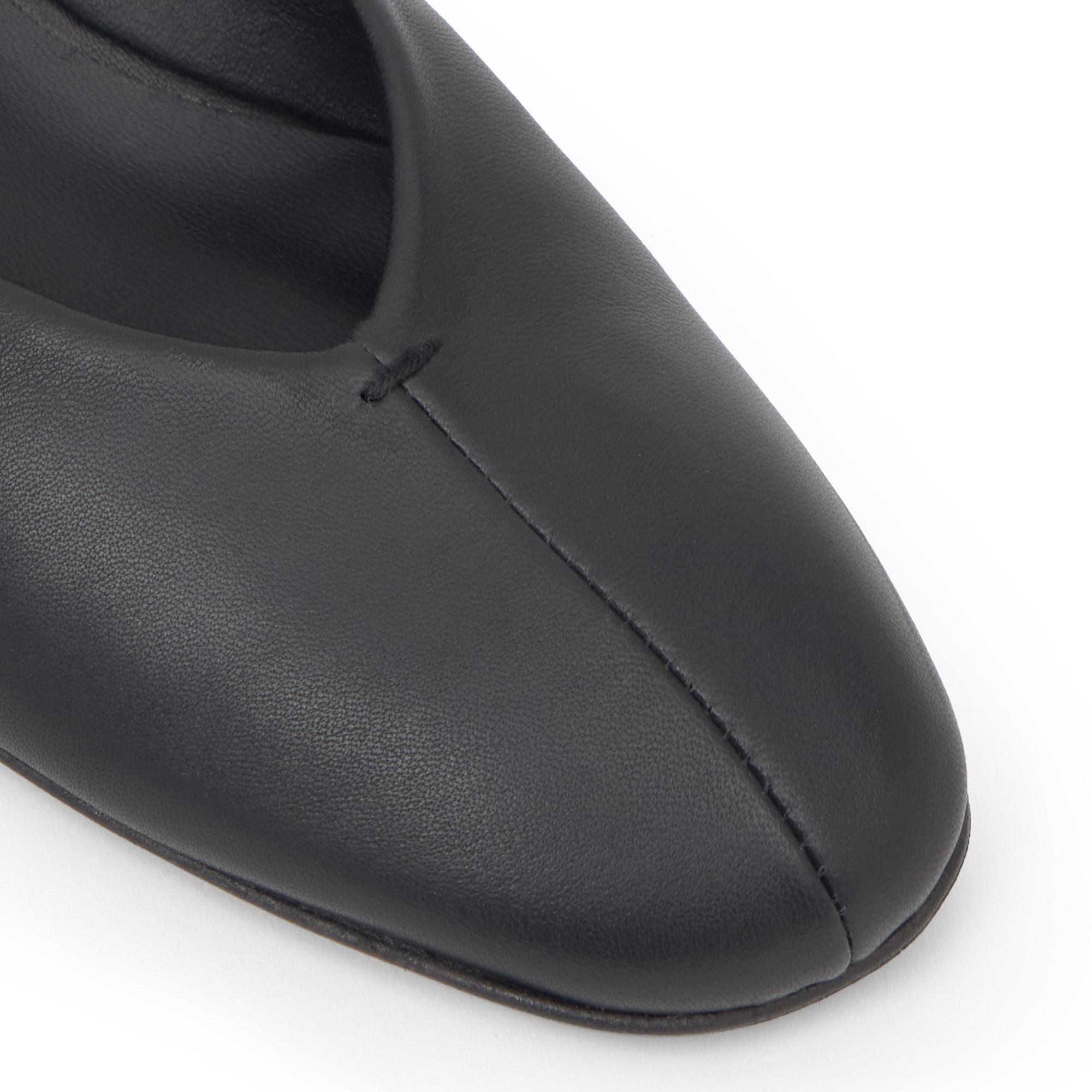 Zapato tacón destalonado Ada en napa con cierre de cintas