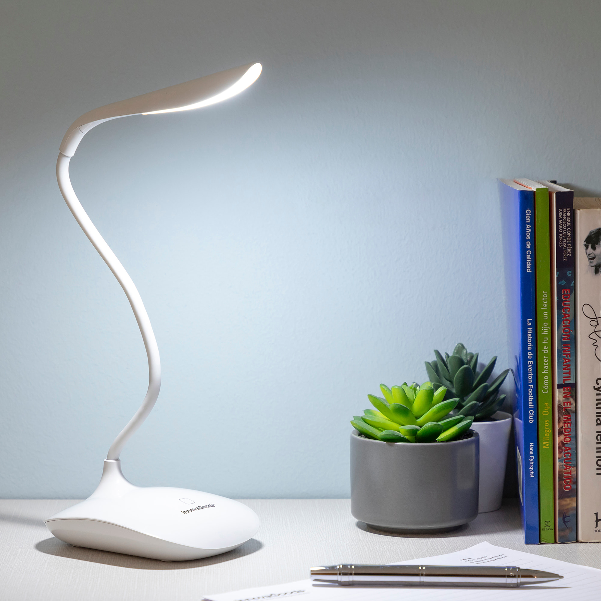 Lampada da tavolo a Led ricaricabile tattile Lum2Go 2 W - bianco - 10x8,5x18 cm