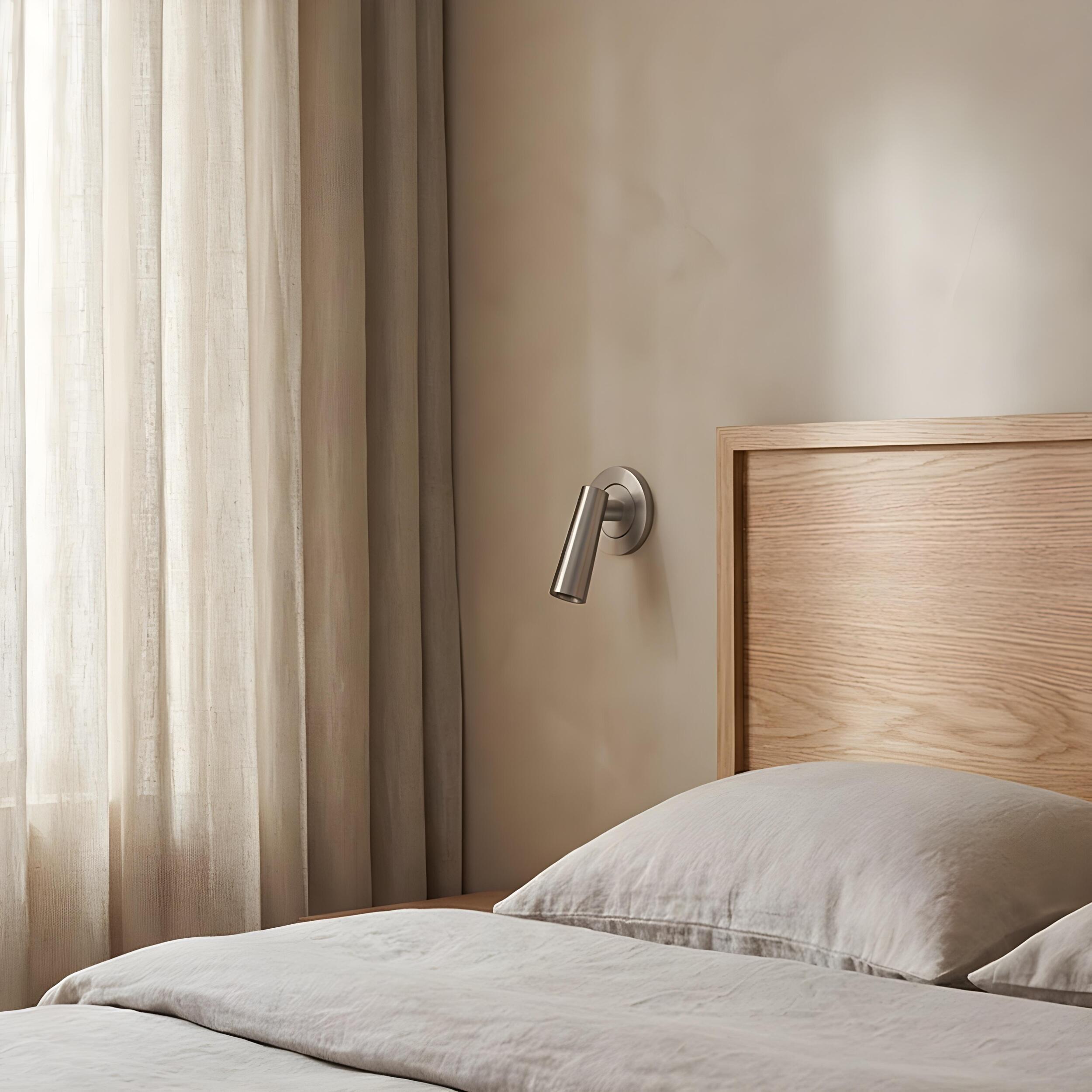 Ledsc4 LedsC4 Luz de Lectura LED Gamma Mini para Interior, 137lm 2700K, Níquel Satinado, Cabezal Orientable, Confort Visual, Instalación Rápida, Puerto USB en Algunos Modelos