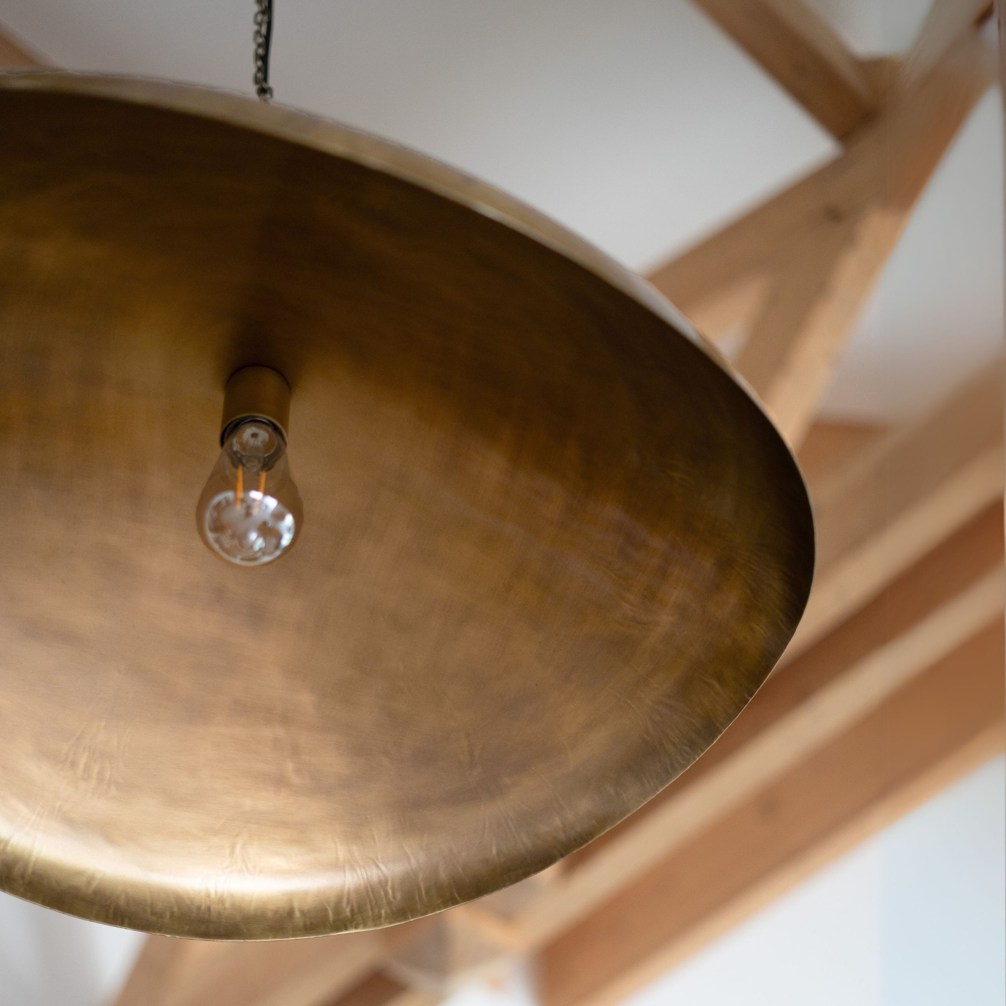Suspension en métal doré 74 cm - Pacha