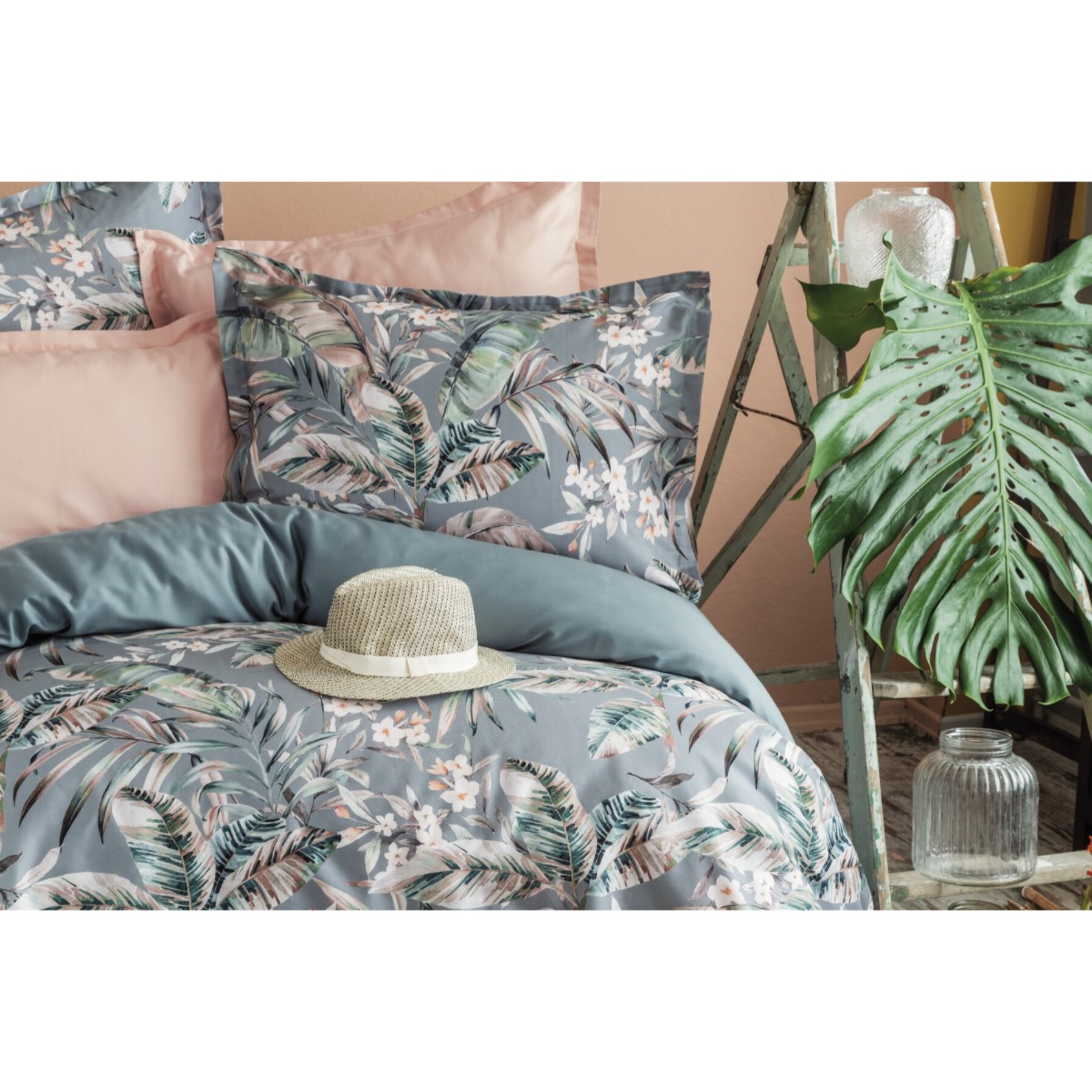 Parure housse de couette 240x220 cm et 2 taies d'oreiller 63x63cm satin de coton imprimé