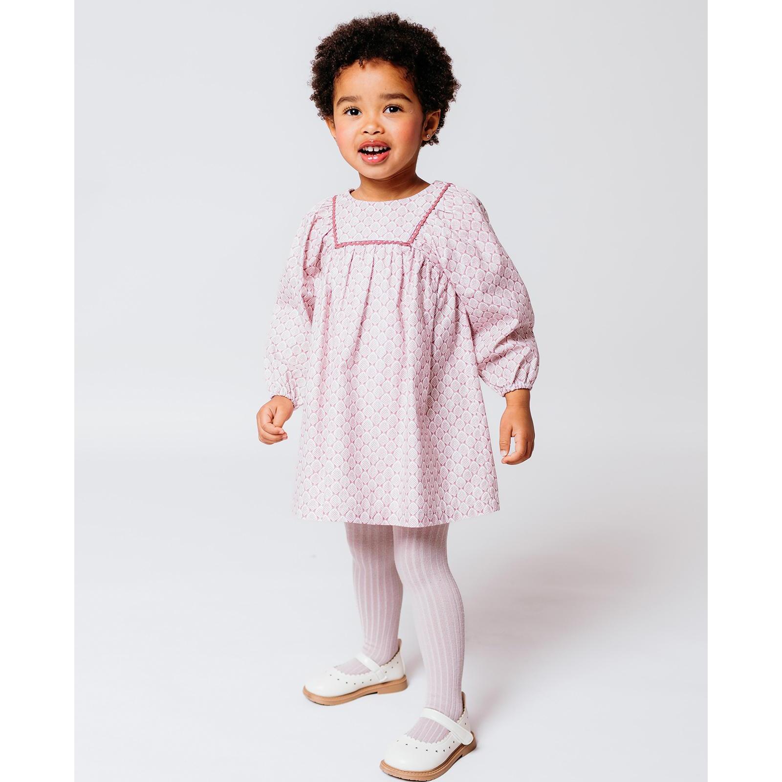 Vestido estampado con hojas malva