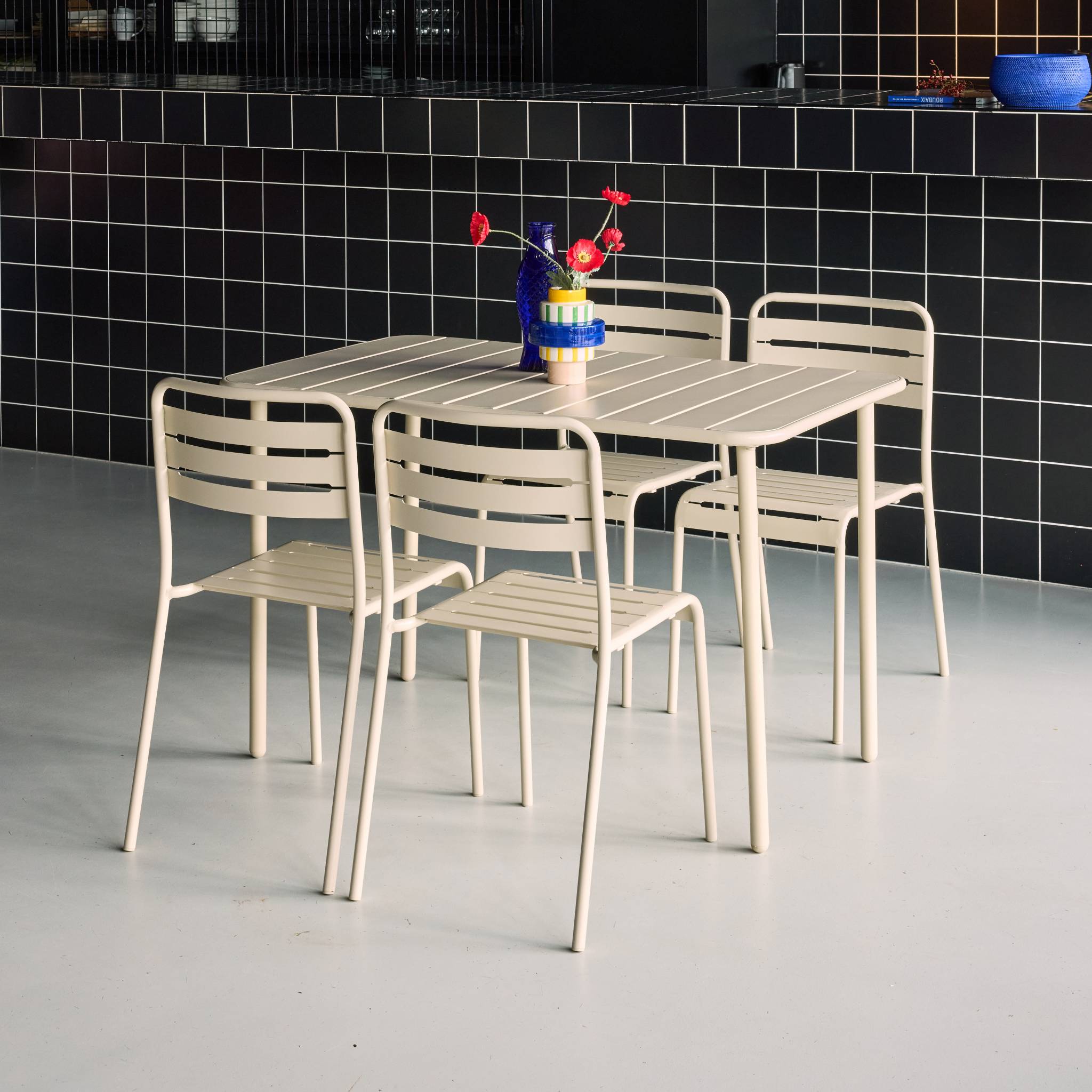 Table de jardin métal + 4 assises AMÉLIA