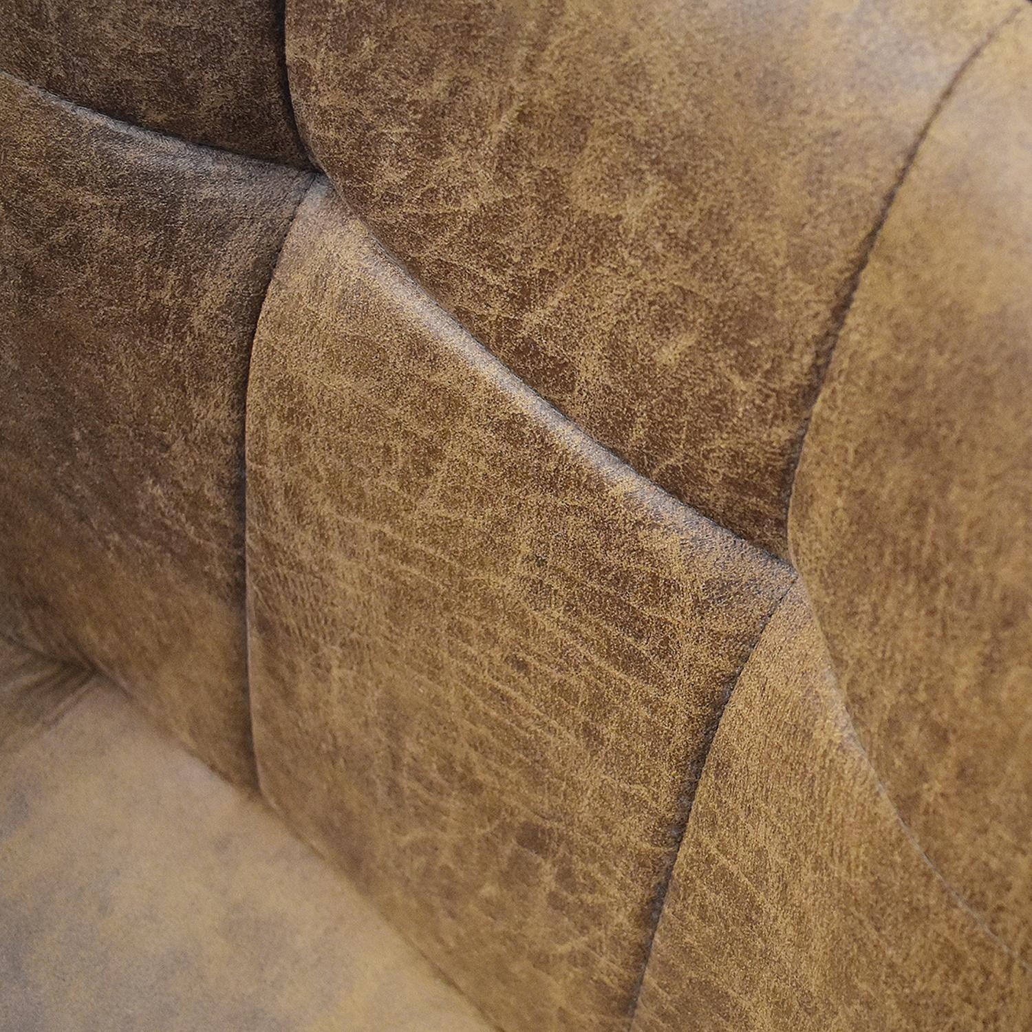 Set di 2 sedie PARIGI in ecopelle cammello e gambe in metallo nero, con braccioli