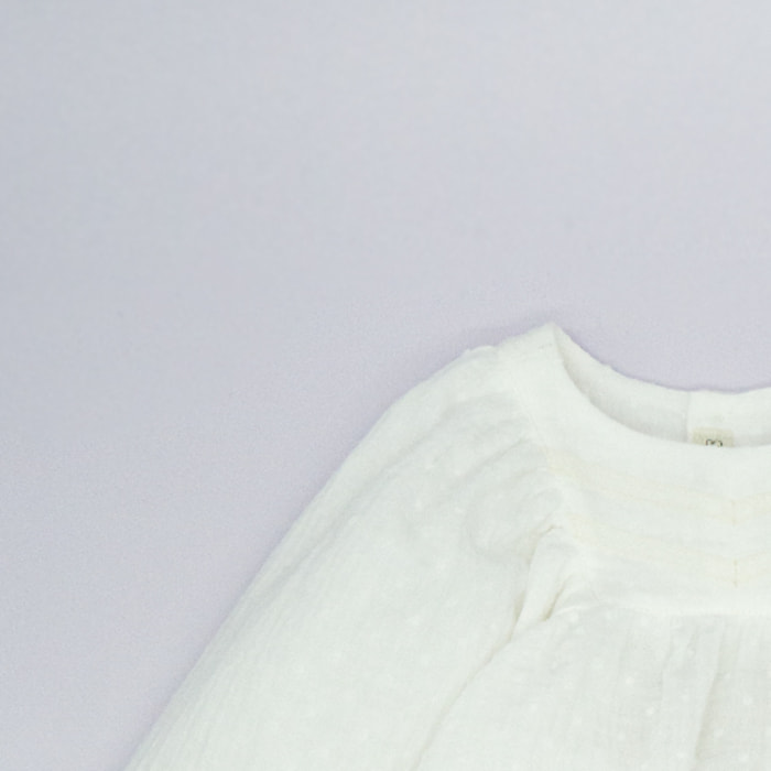 BLUSA GASA PLUMETI MANGAS ABULLONADAS BLANCA