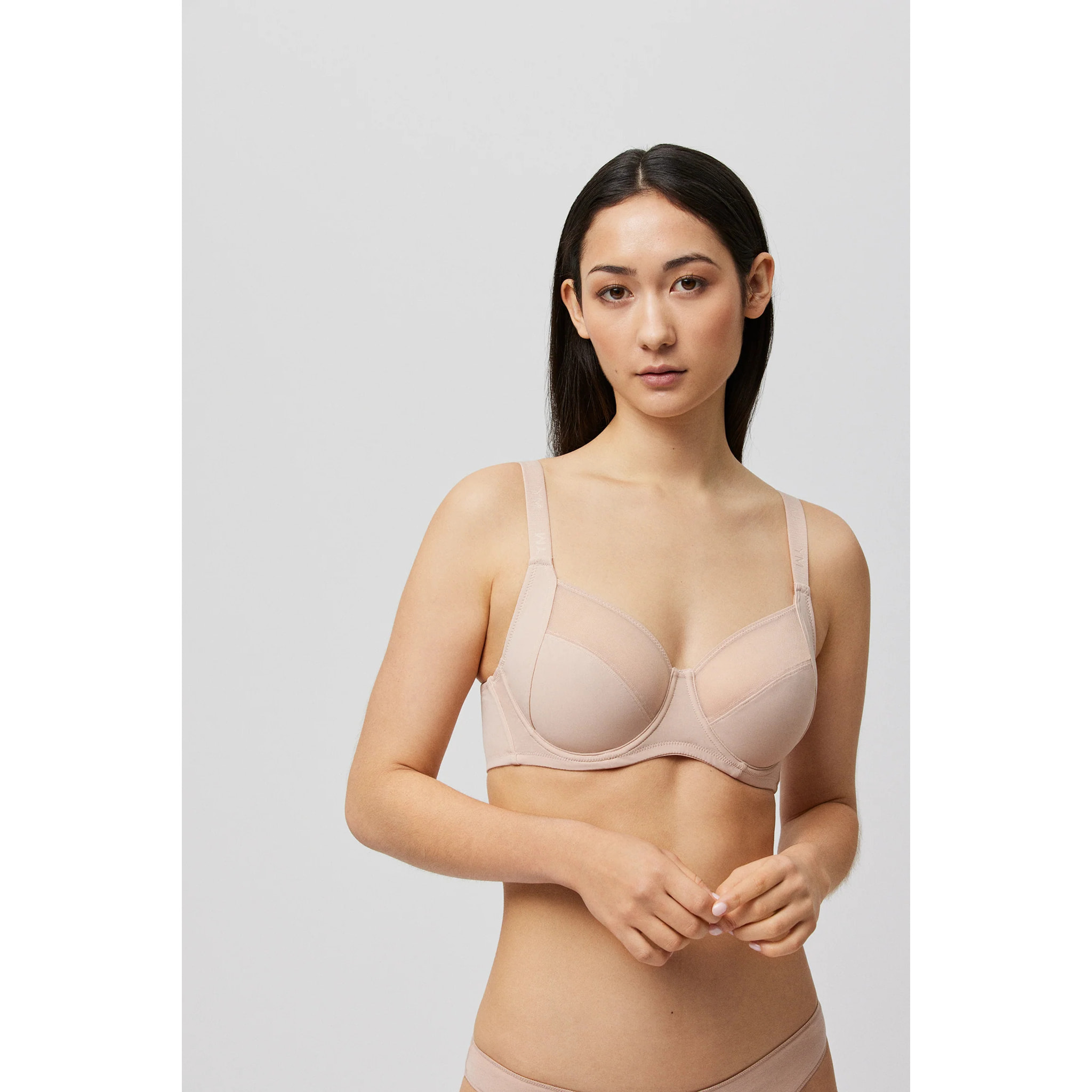 Reggiseno senza ferretto beige, coppe C, D ed E