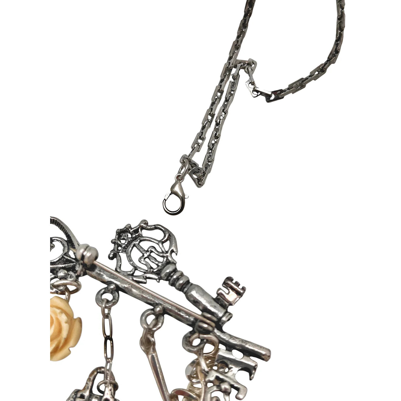 Collar largo Key Club charms pendant en plata chapado 10µ