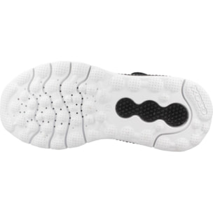 Zapatillas Niño de la marca GEOX  modelo J ACTIVART GIRL NEGRO