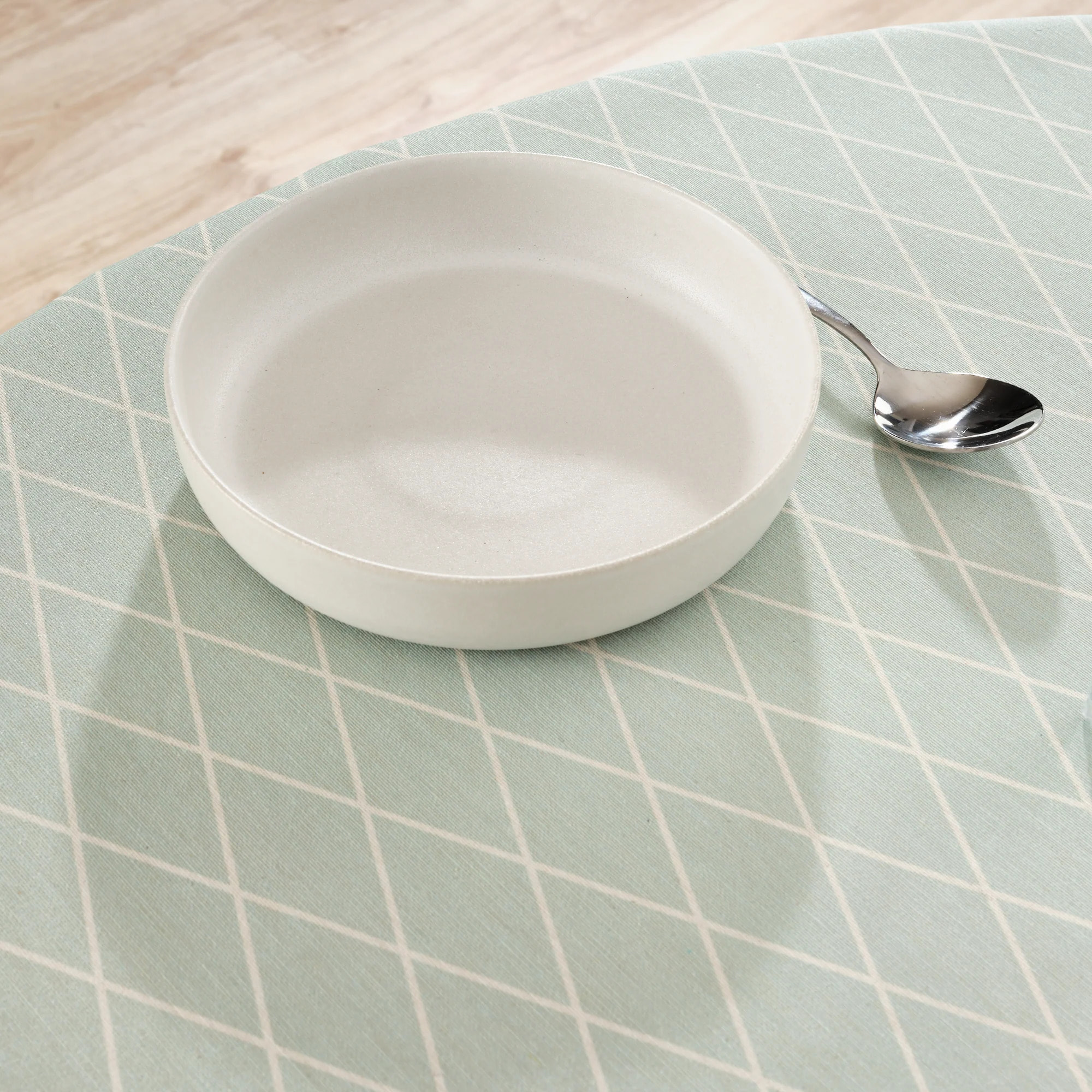 Nappe ronde en résine anti-taches 0220-55