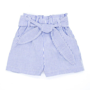Short de rayas azul, fruncido en la cintura con cinturón.