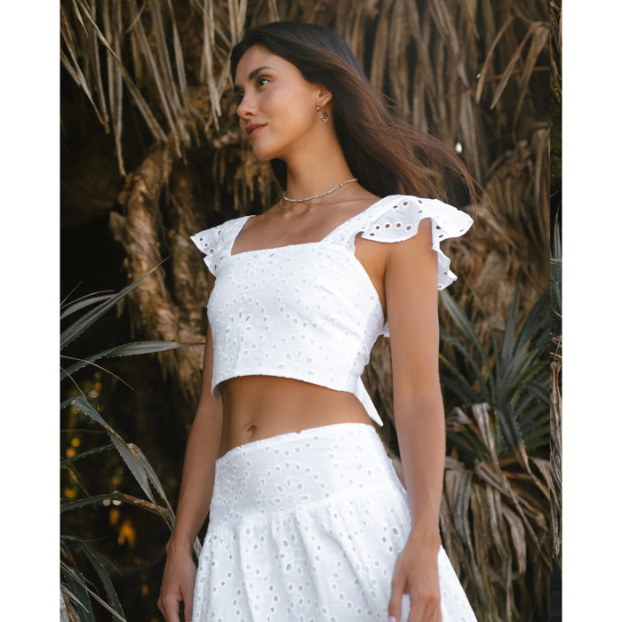 Top de mujer bordado con corte crop y espalda ajustable