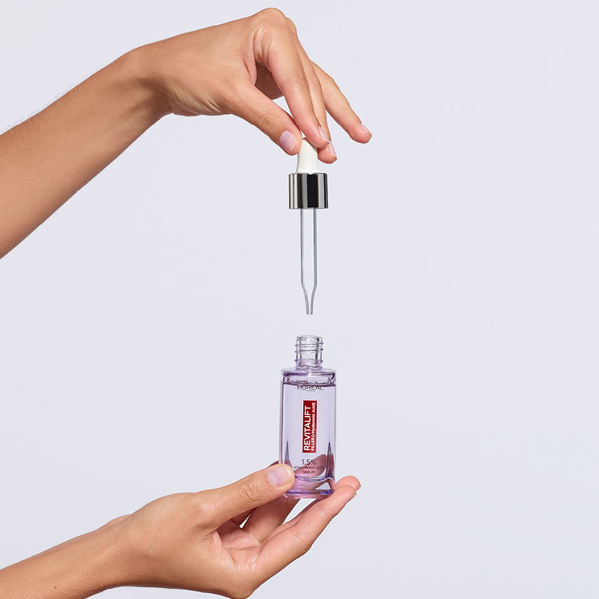 Siero Viso Anti-Rughe Rimpolpante Idratante Levigante Revitalift Filler con Acido Ialuronico - Flacone da 30ml