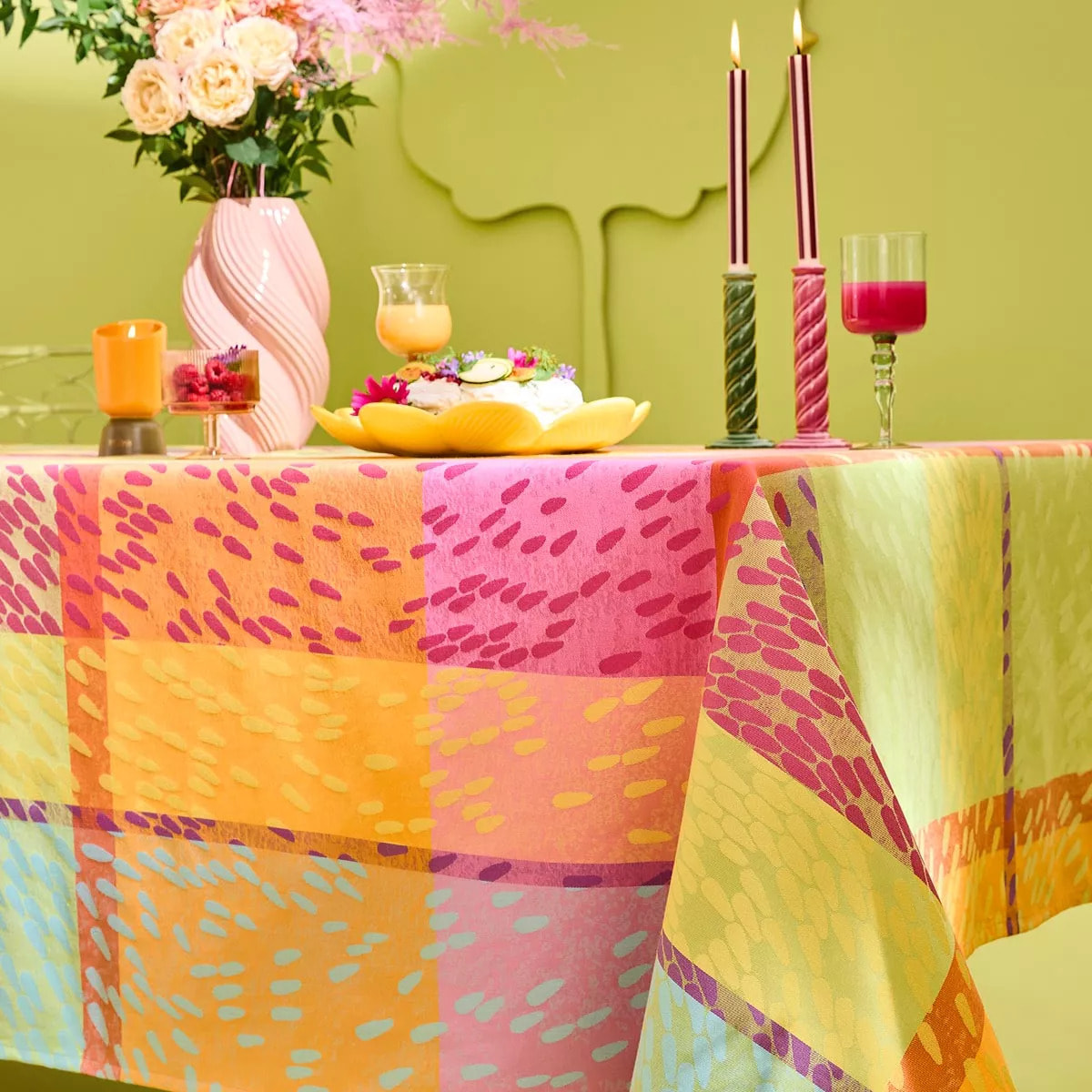 Nappe pur coton 220 g/m² motif jacquard rose vert Mille sources berlingot