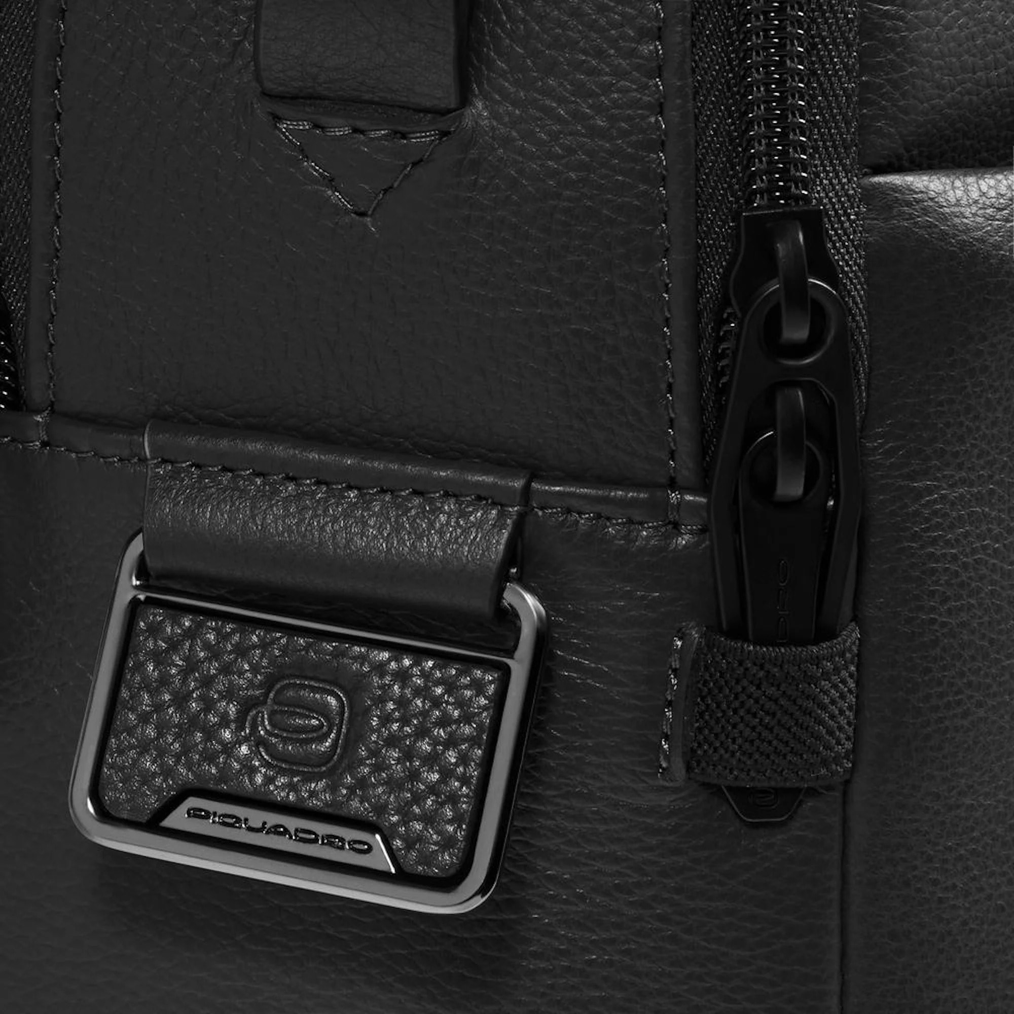 Piquadro Borsa porta pc e porta iPad® in pelle con protezioni antiurto e RFID