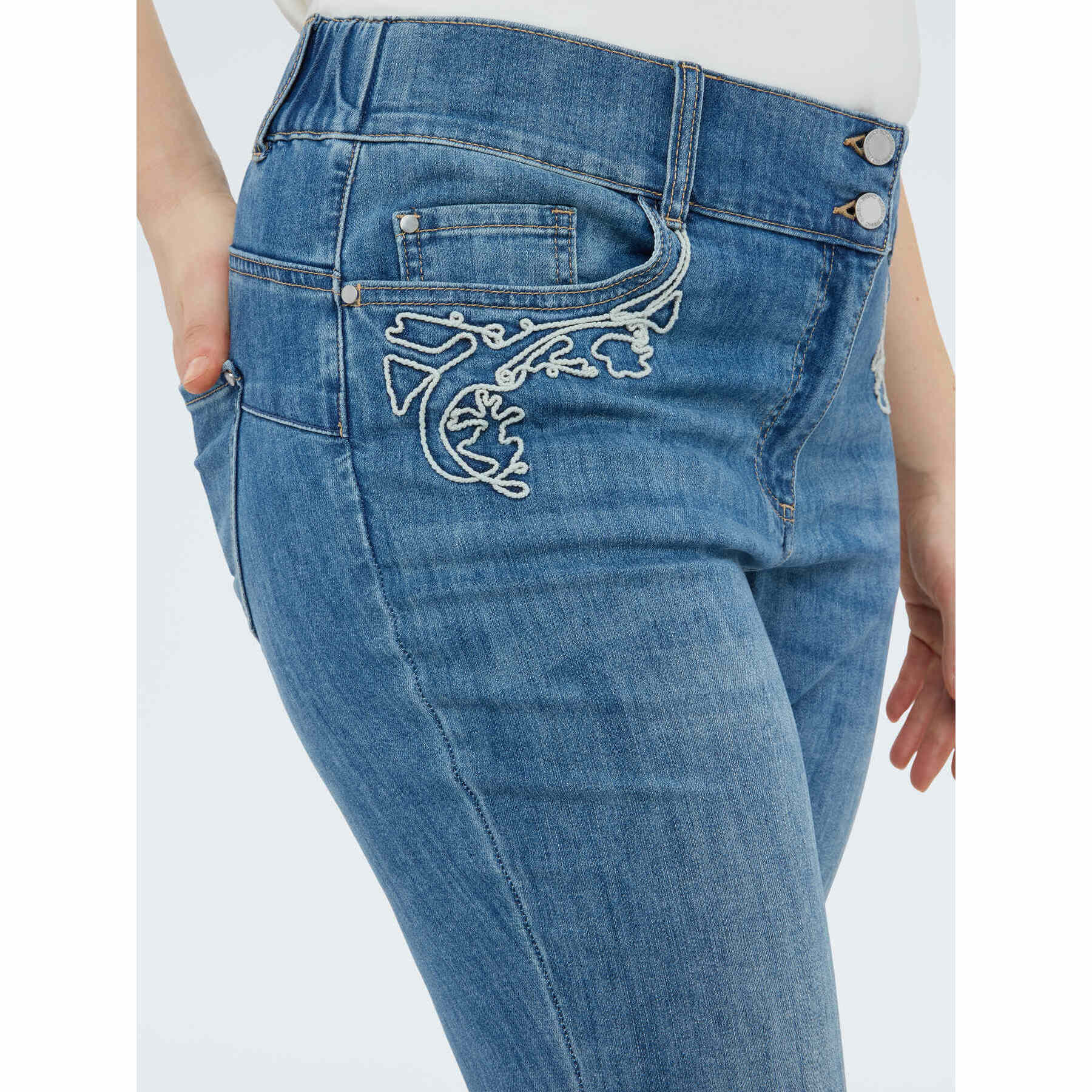 Fiorella Rubino - Jeans Skinny con bordado macramé - Light - blue