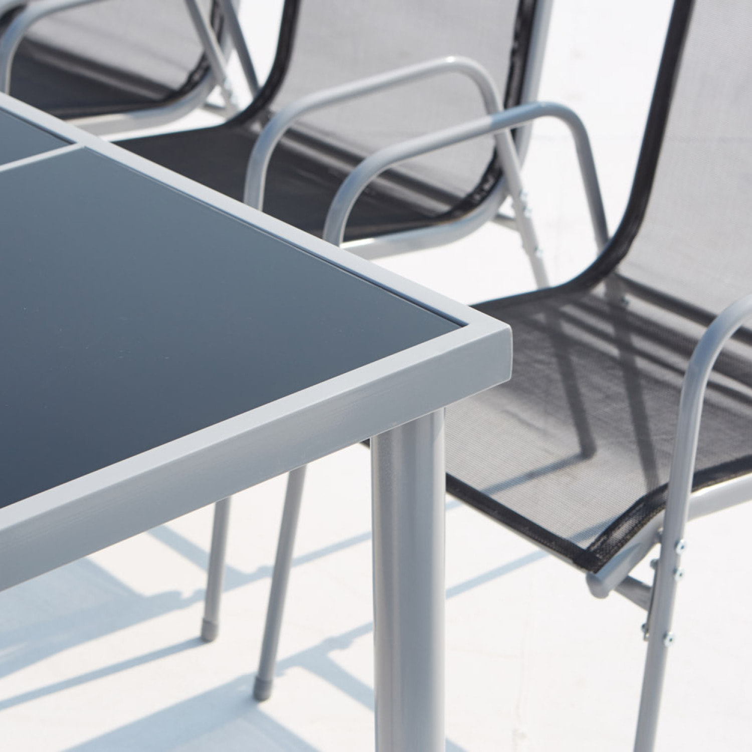 Table de jardin et 8 chaises en acier et toile PVC gris ATIMA
