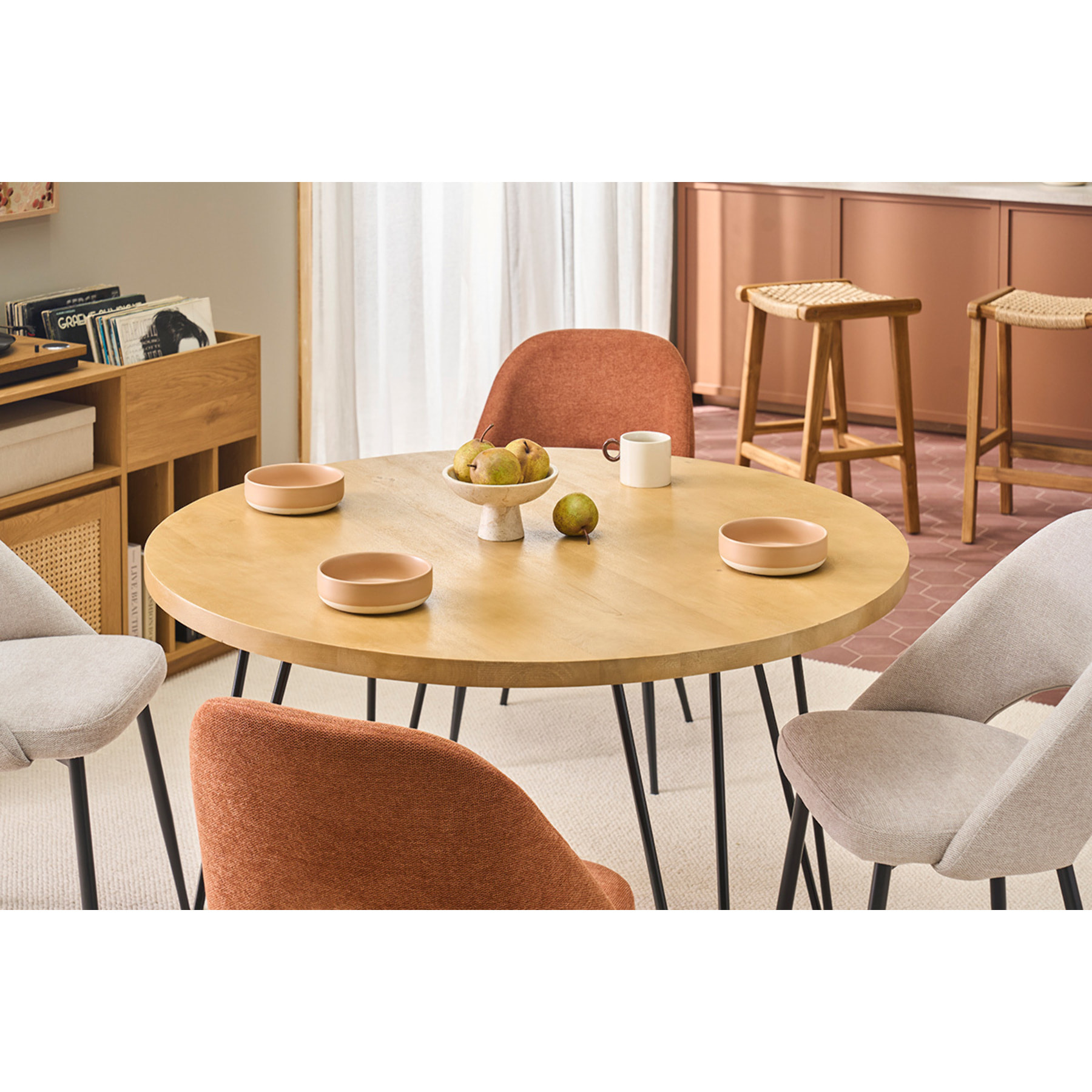 Table à manger ronde en bois manguier massif D116 cm VIBES