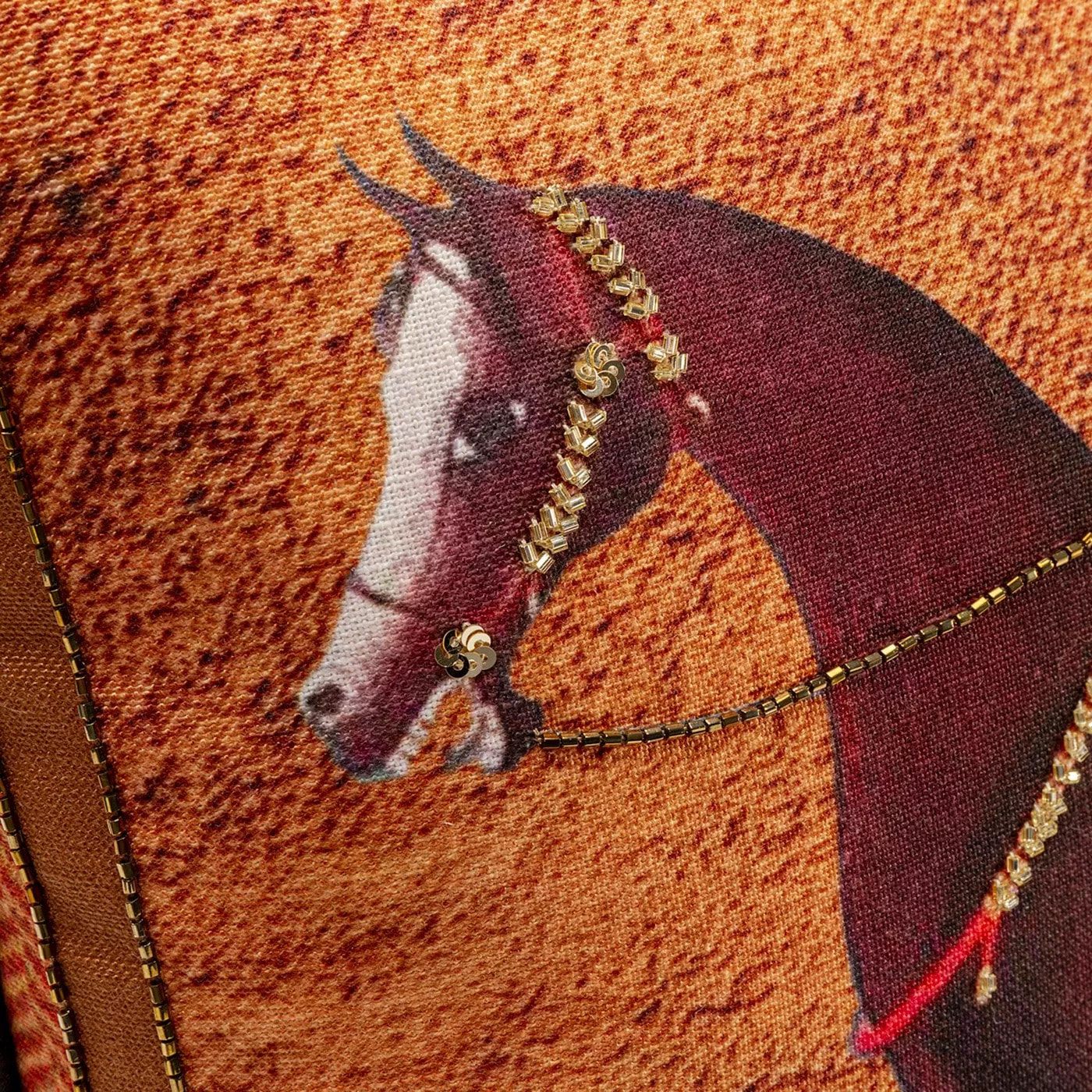 Coussin orange cheval Kare Design