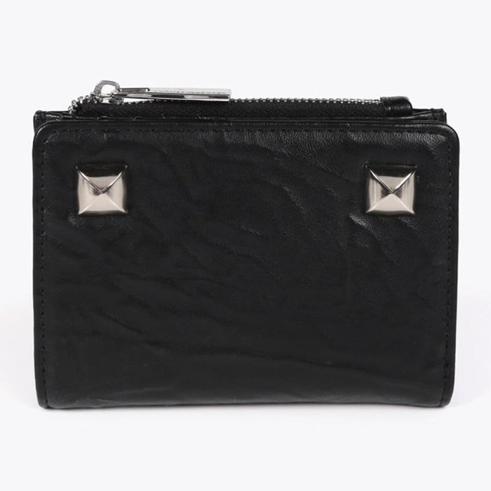 Portafoglio effetto pelle rugosa con borchie