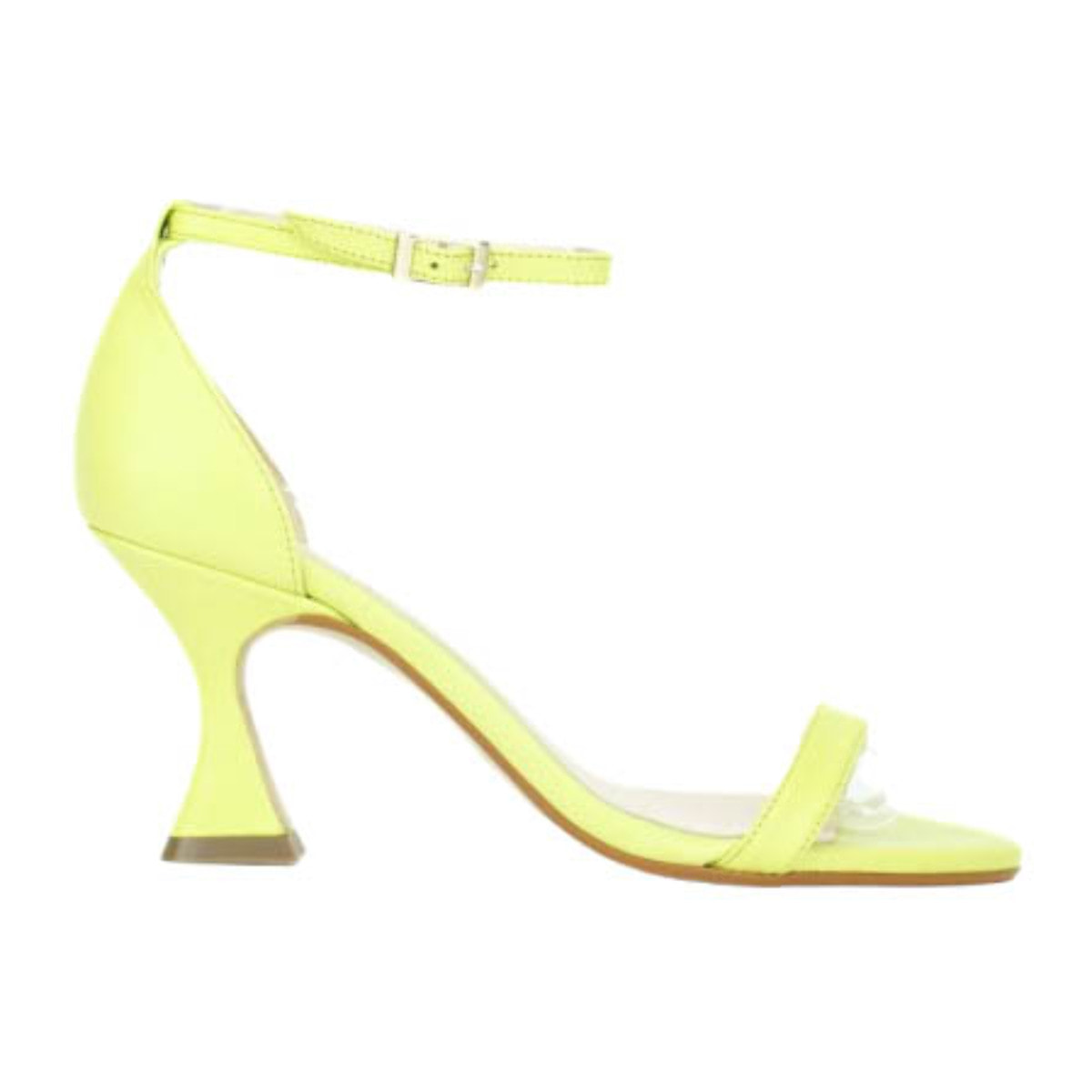 Sandalia con anilla al tobillo. Tacón de 7 cm