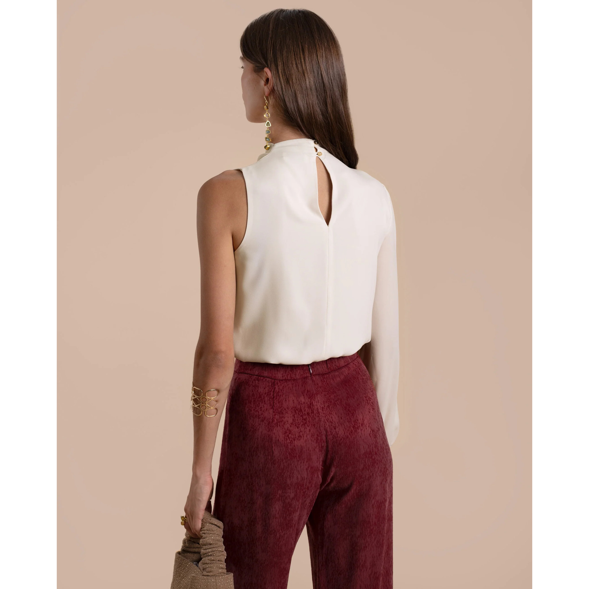 Blusa de mujer con una manga