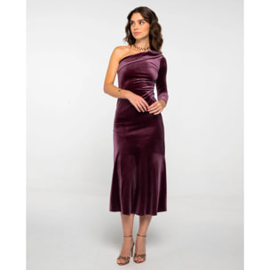 Vestido midi con escote asimétrico, frunce lateral y volante en el bajo