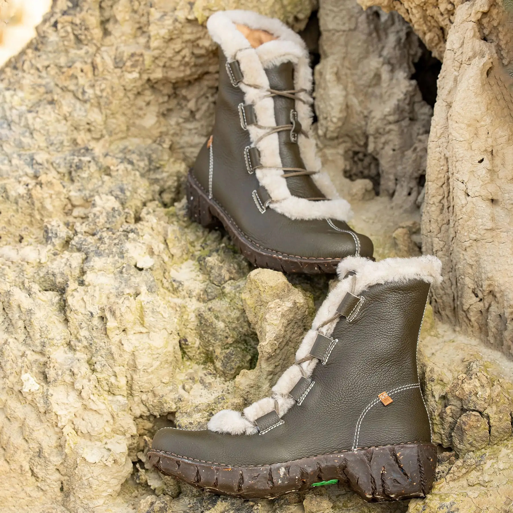 Botines N5414 NATURAL GRAIN WOOD/ YGGDRASIL color Wood