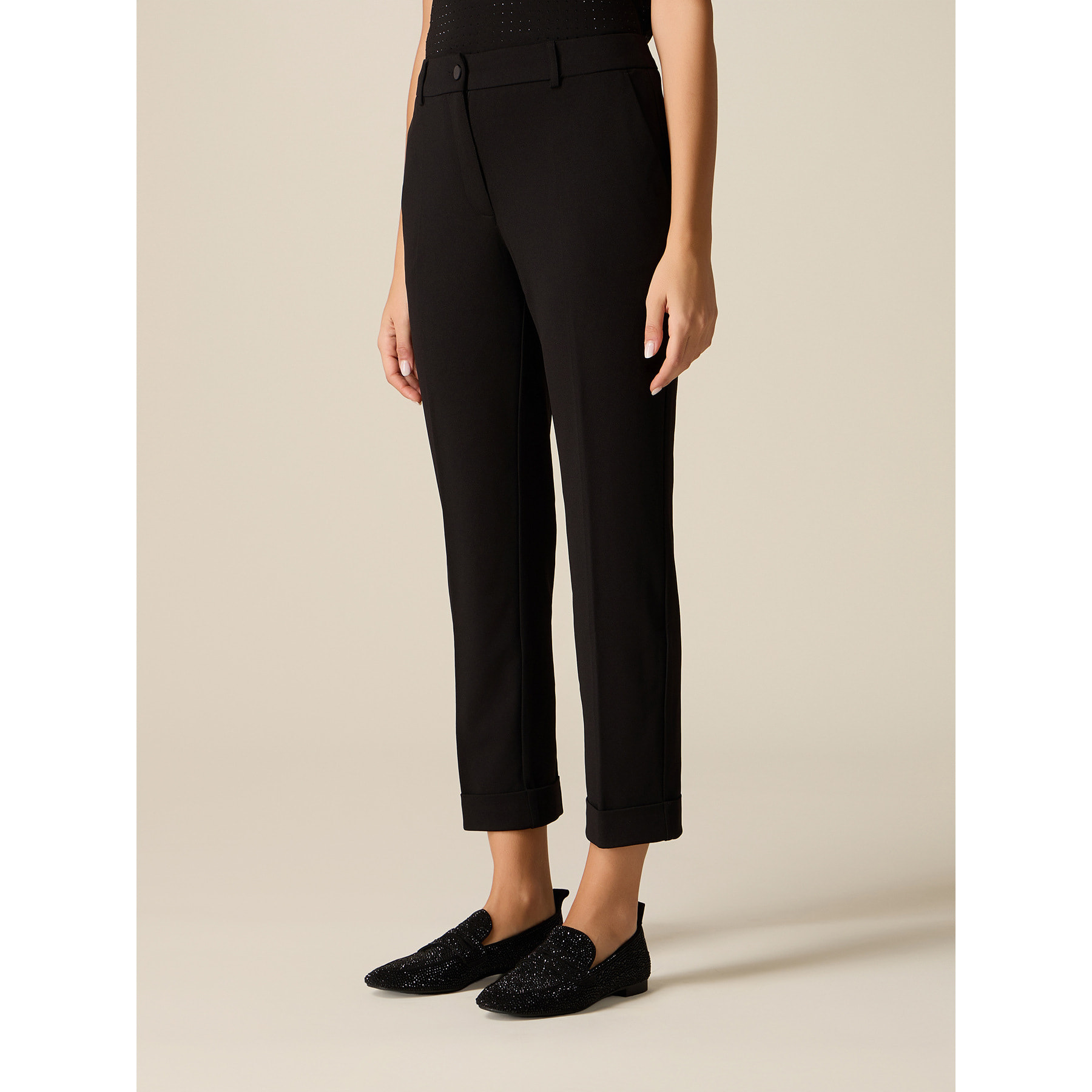 Oltre - Pantaloni cropped in tessuto crêpe - Nero