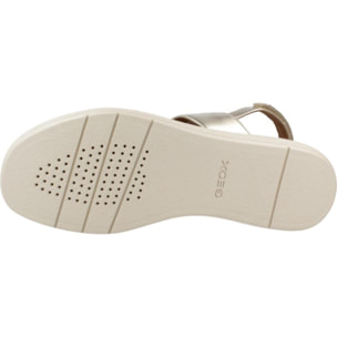 Sandalias Mujer de la marca GEOX  modelo D CAMALEI ORO