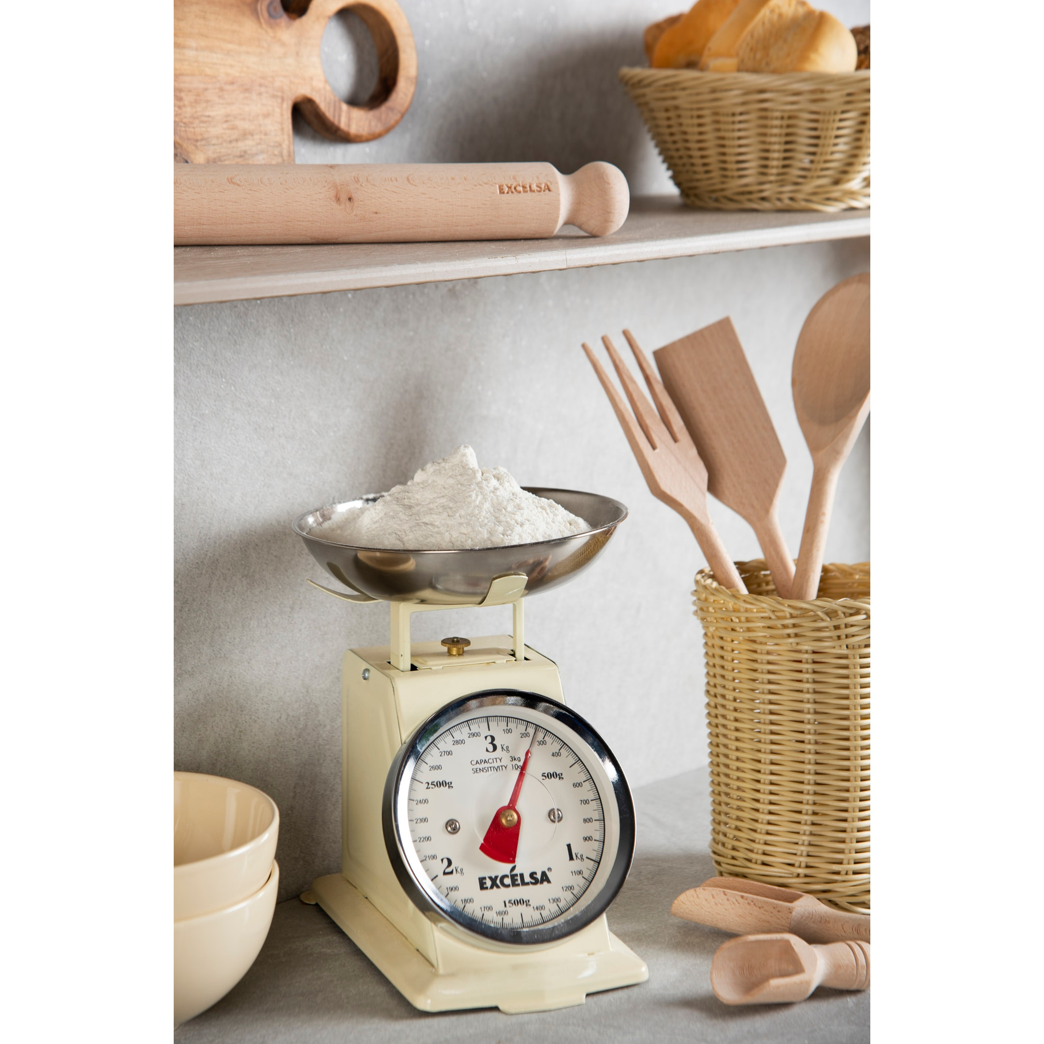 Balance Mécanique Excelsa – Vintage, Acier et Métal Beige
