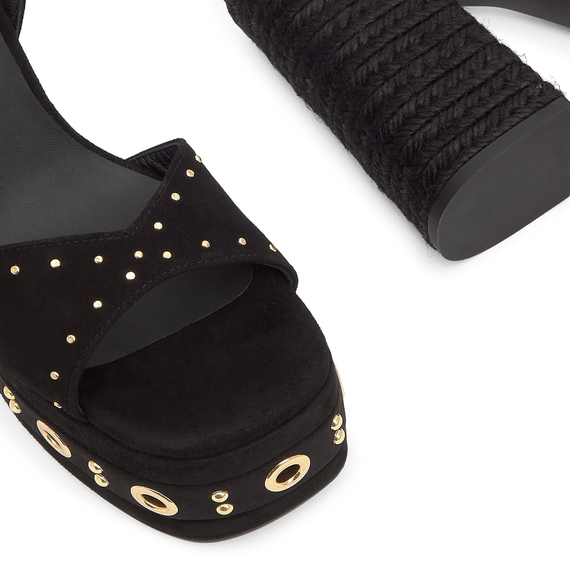 Sandalia Fruamba en ante con tachuelas y tacón de yute tintado