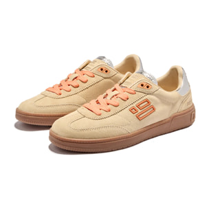 Zapatillas de Mujer Rebel Modelo Rebel Suede Amarillas con Detalles Metálicos