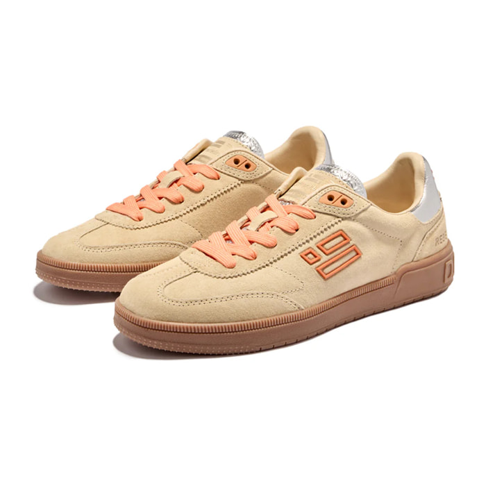 Zapatillas de Mujer Rebel Modelo Rebel Suede Amarillas con Detalles Metálicos