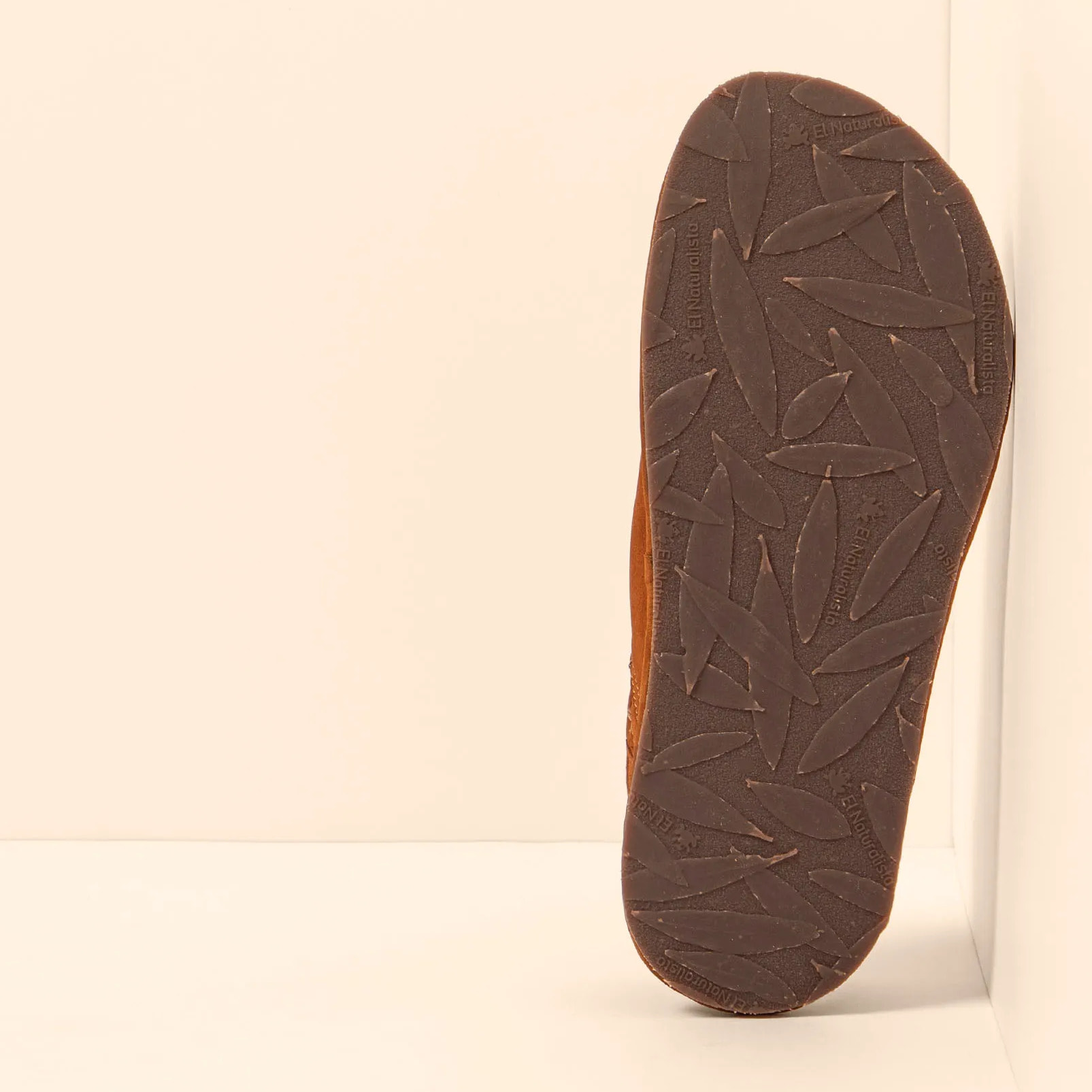 Zapatos N5673L NOBUCK LAVADO CUERO/ BARE color Cuero