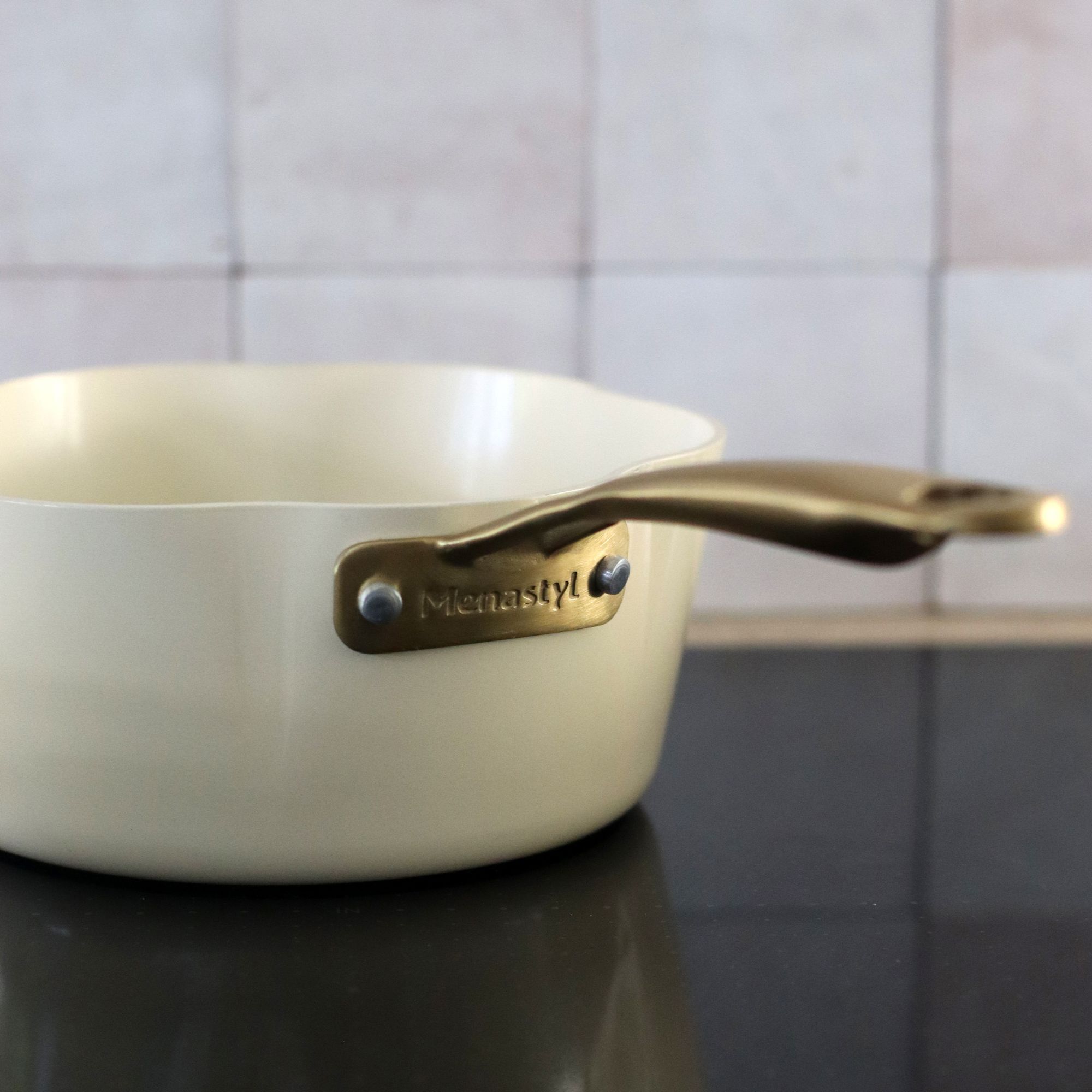 Casserole en aluminium recyclé beige 18cm en forme de fleur DAHLIA