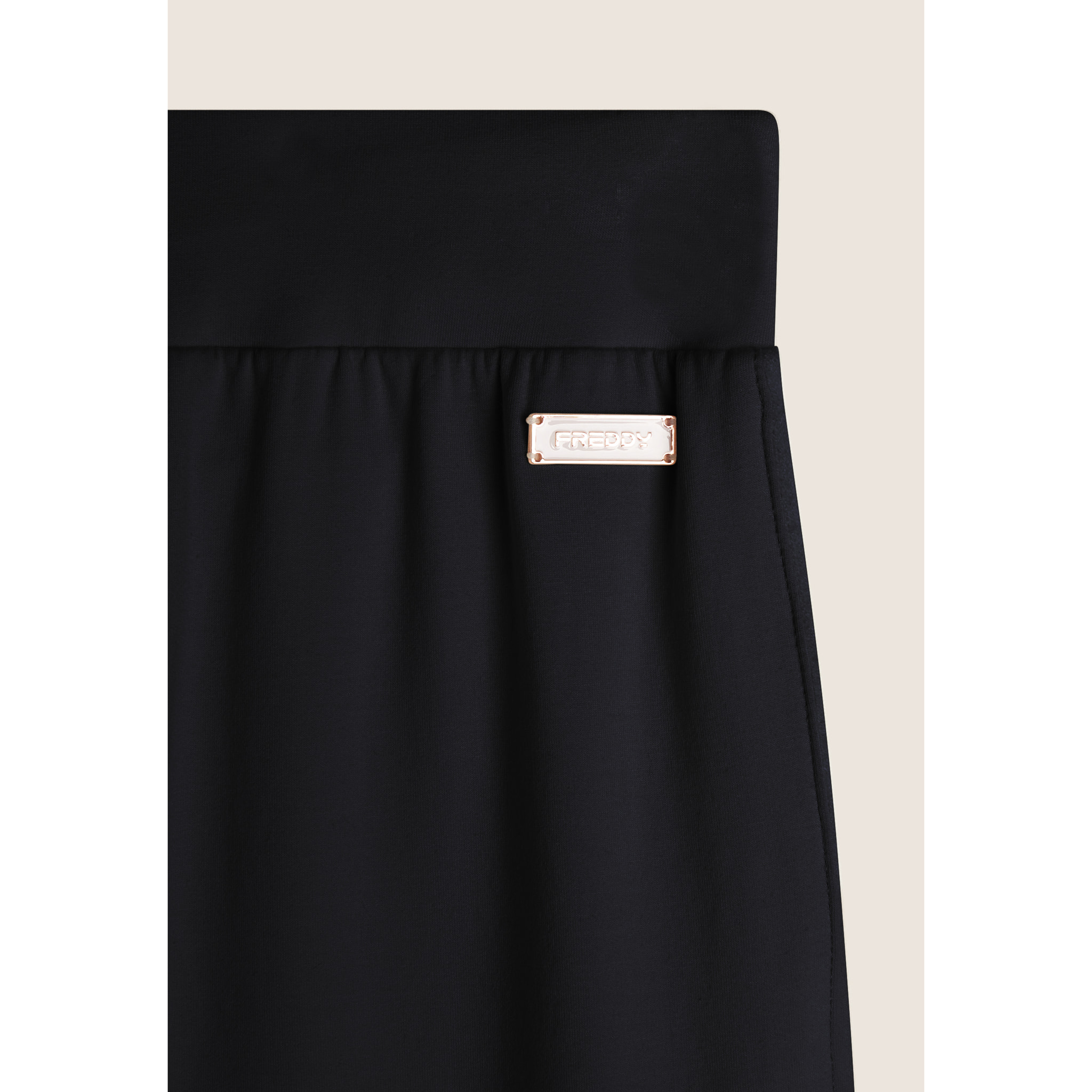 Pantalone in felpa modal con bande laterali a trecce