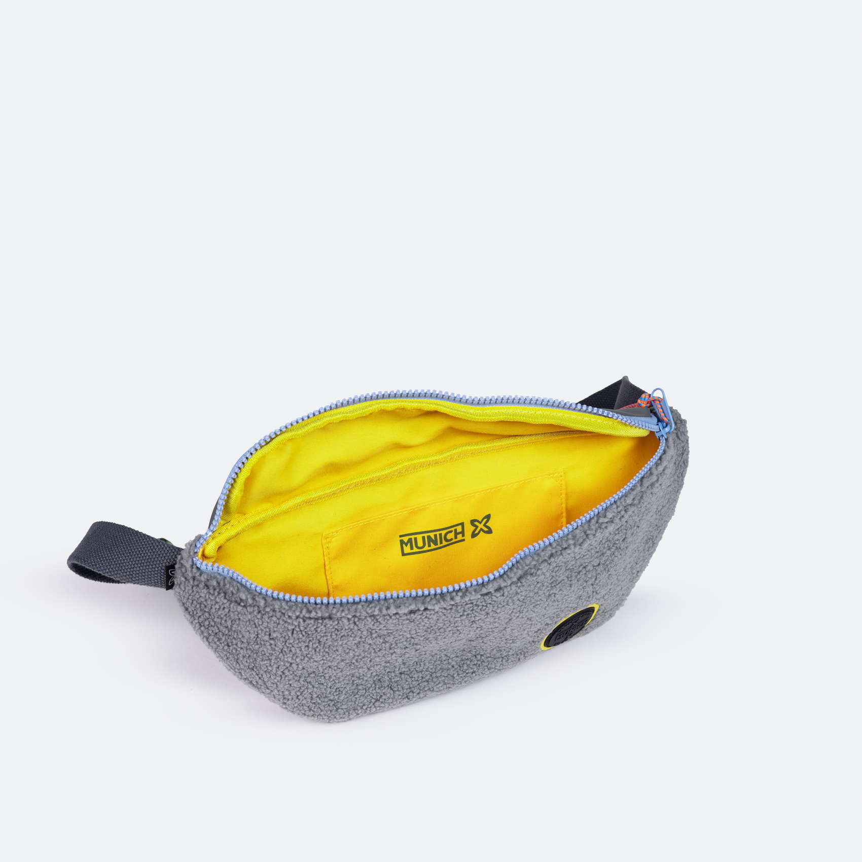 DEEP FW24 FANNYPACK AQUA