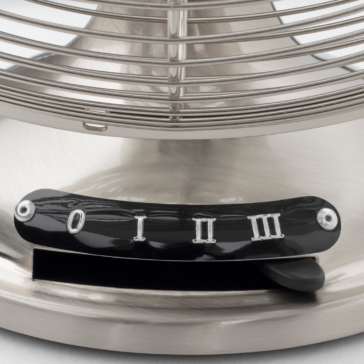 Ventilador En Metal, 3 Velocidades, 4 Aspas, Diseño Retro.