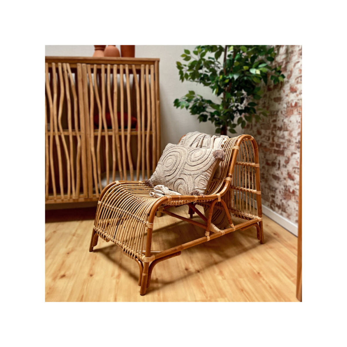 Fauteuil lounge de jardin en rotin naturel tressé - NINON