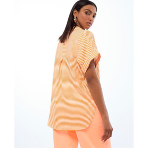 Maglietta a maniche corte con righe orizzontali