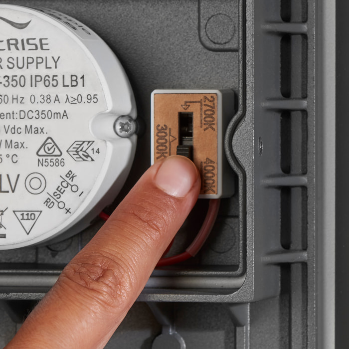 LEDS C4 Aplique Ip65 Skat 200Mm Led 9 Naw Sw 2700-3200-4000K On-Off Gris Urbano 602Lm