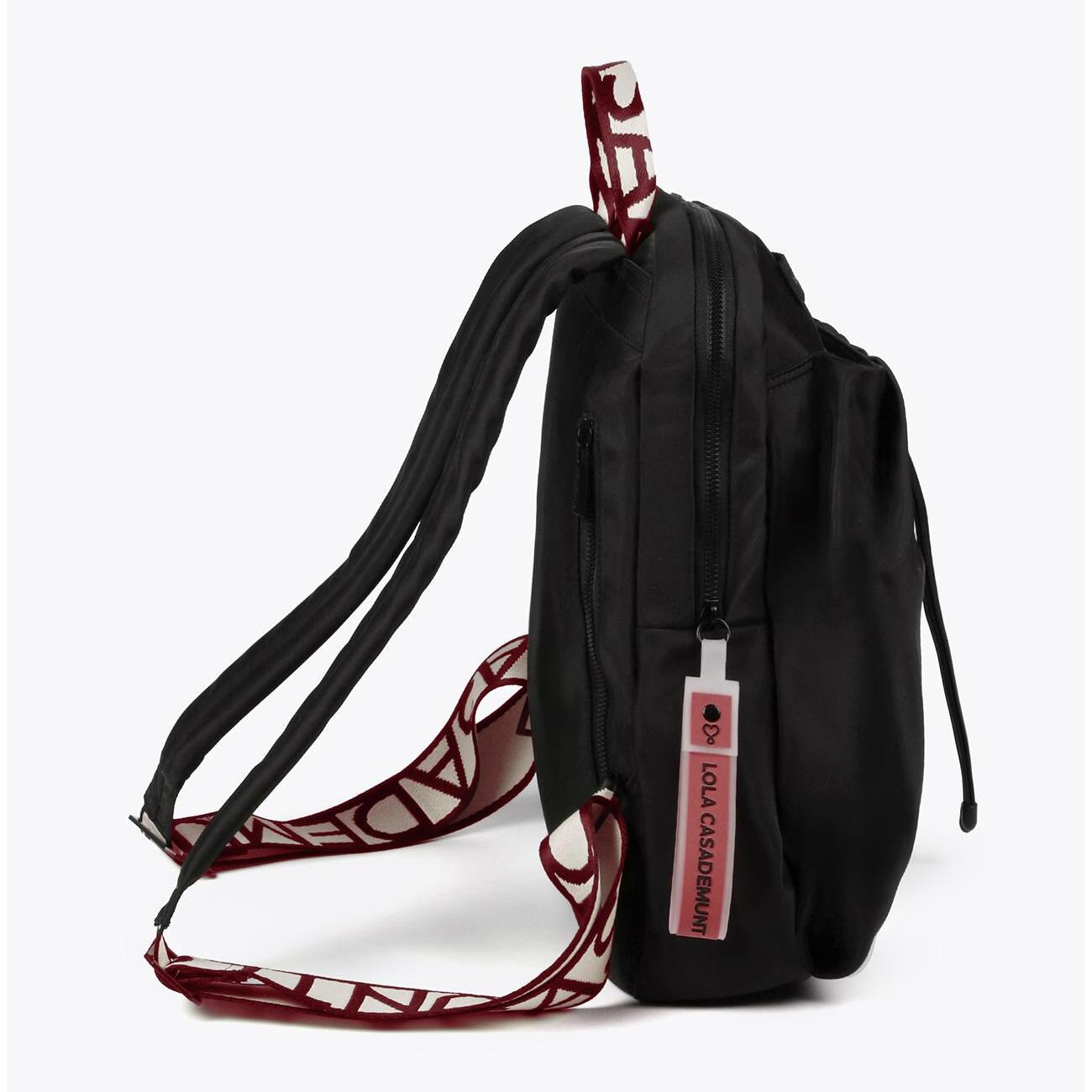 Zaino in nylon con spalline logo a contrasto